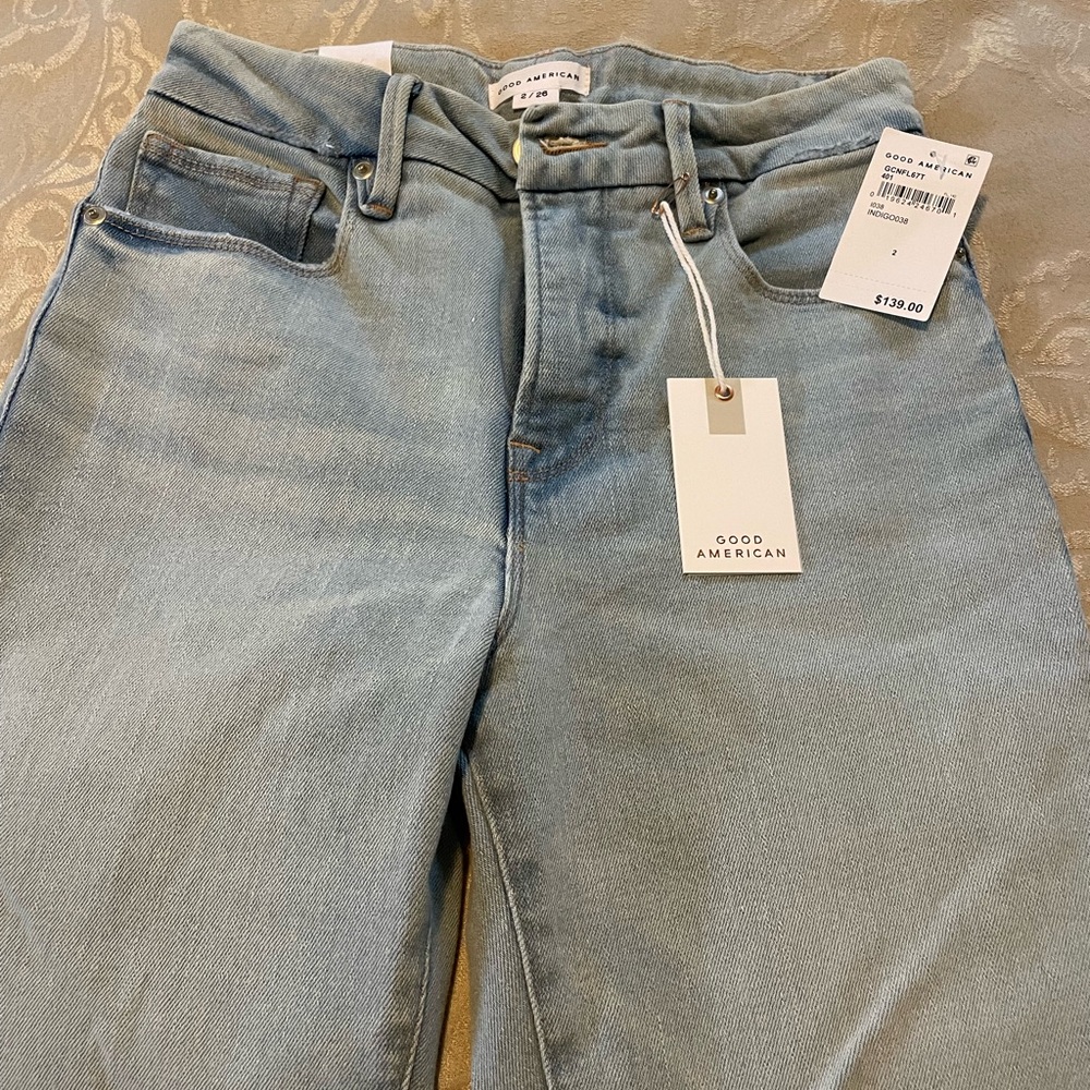 Good American skinnyish jeans size 2 NWT